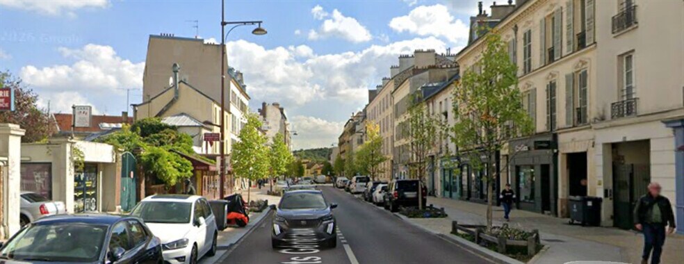 Local commercial dans VERSAILLES à louer - Photo de l’immeuble – Image 2 sur 2