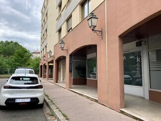 Plus de détails pour Local commercial à louer