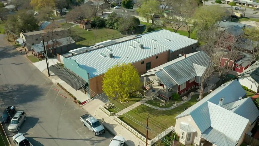 612-614 High St, Comfort, TX à louer - Vidéo sur l’annonce professionnelle – Image 2 sur 93