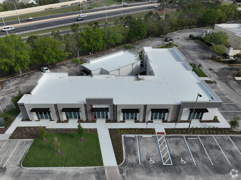 13504 Village Park Dr, Orlando, FL à vendre – Image 2 sur 22