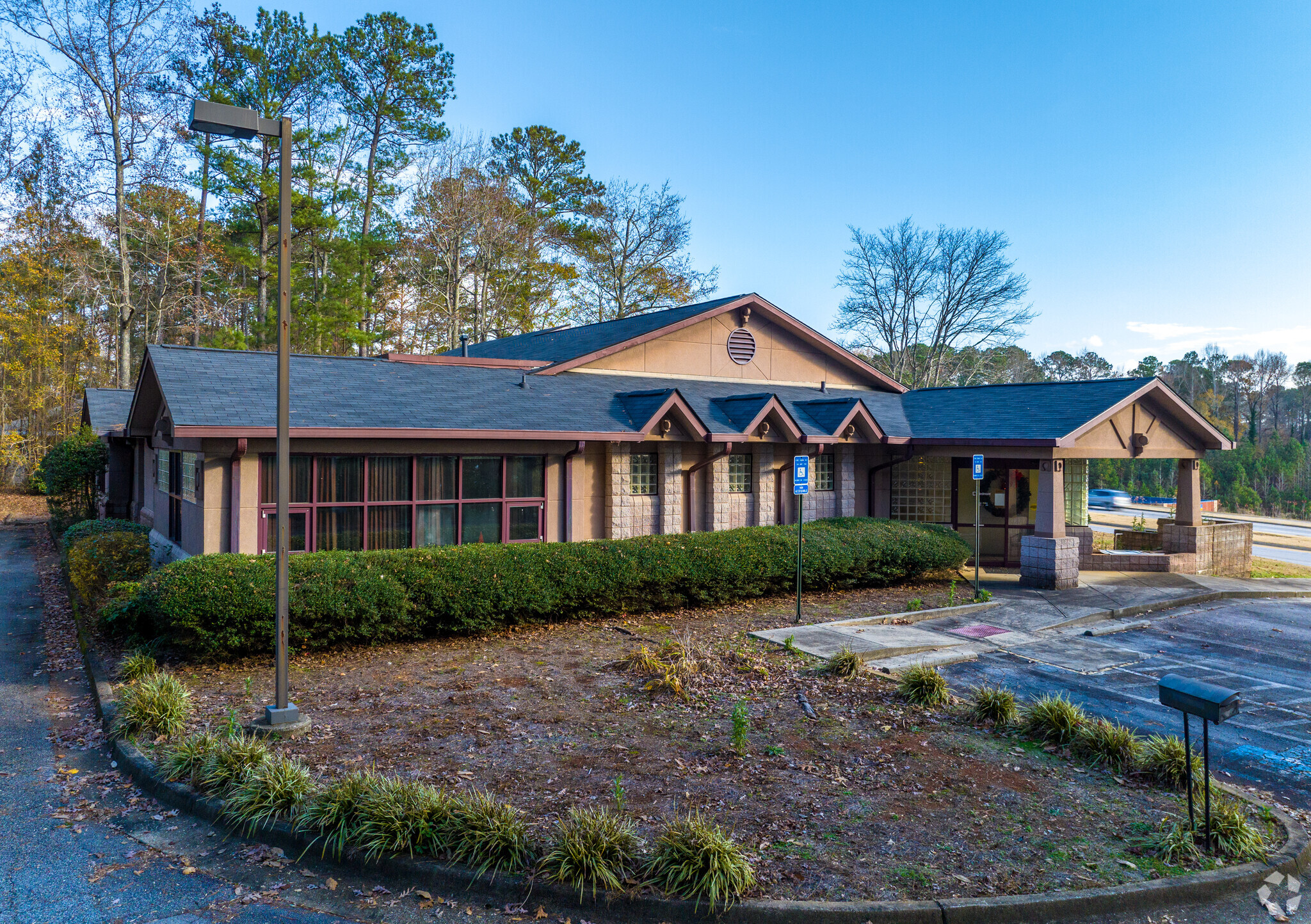 211 Millard Farmer Ind Blvd, Newnan, GA à vendre Photo de l’immeuble– Image 1 sur 27