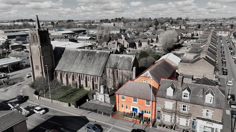 18 St. Thomas Rd, Wigston à vendre - Photo de l’immeuble – Image 3 sur 3
