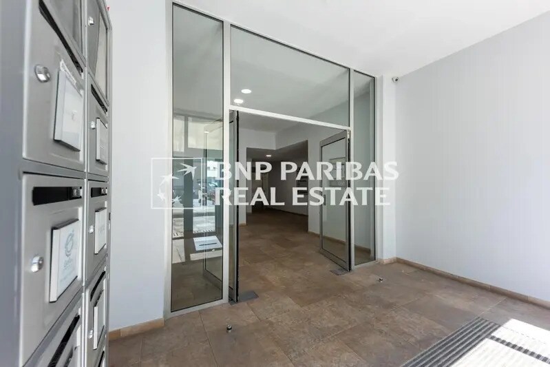 9-11 Rue Maurice Grandcoing, Ivry-sur-Seine à louer - Hall d’entrée – Image 2 sur 11