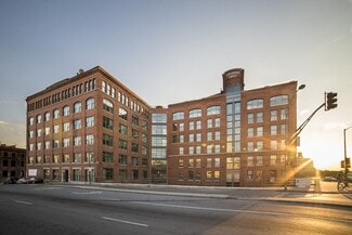 Plus de détails pour 770 N Halsted St, Chicago, IL - Bureau, Local d'activités à louer