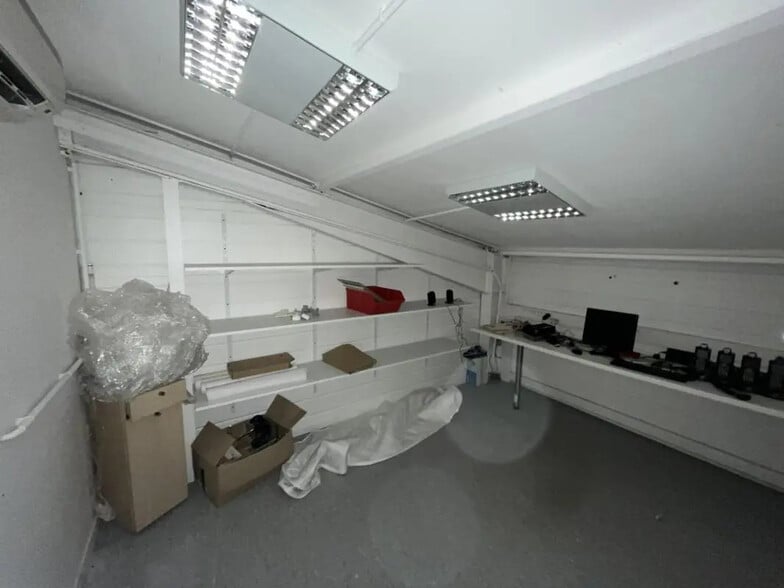 Local commercial dans Nemours à louer - Photo de l’immeuble – Image 2 sur 9