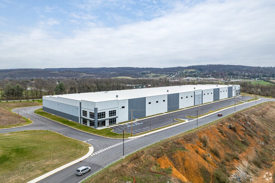 520 Busser Rd, York, PA à louer - Aérien – Image 2 sur 9