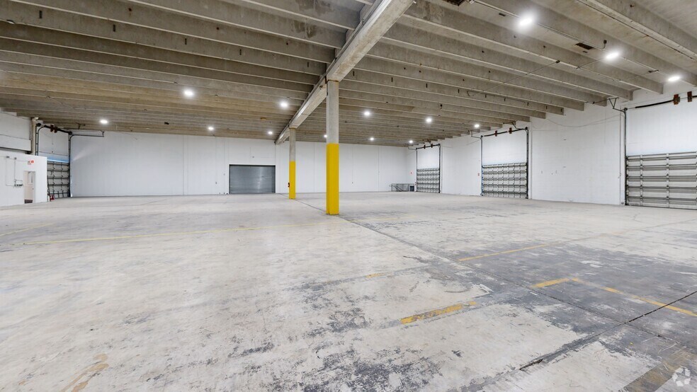 9970 NW 89th Ct, Medley, FL à louer - Numérisation 3D Matterport – Image 2 sur 20