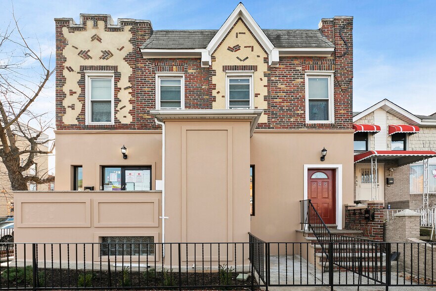248 Avenue P, Brooklyn, NY à vendre - Photo de l’immeuble – Image 1 sur 31