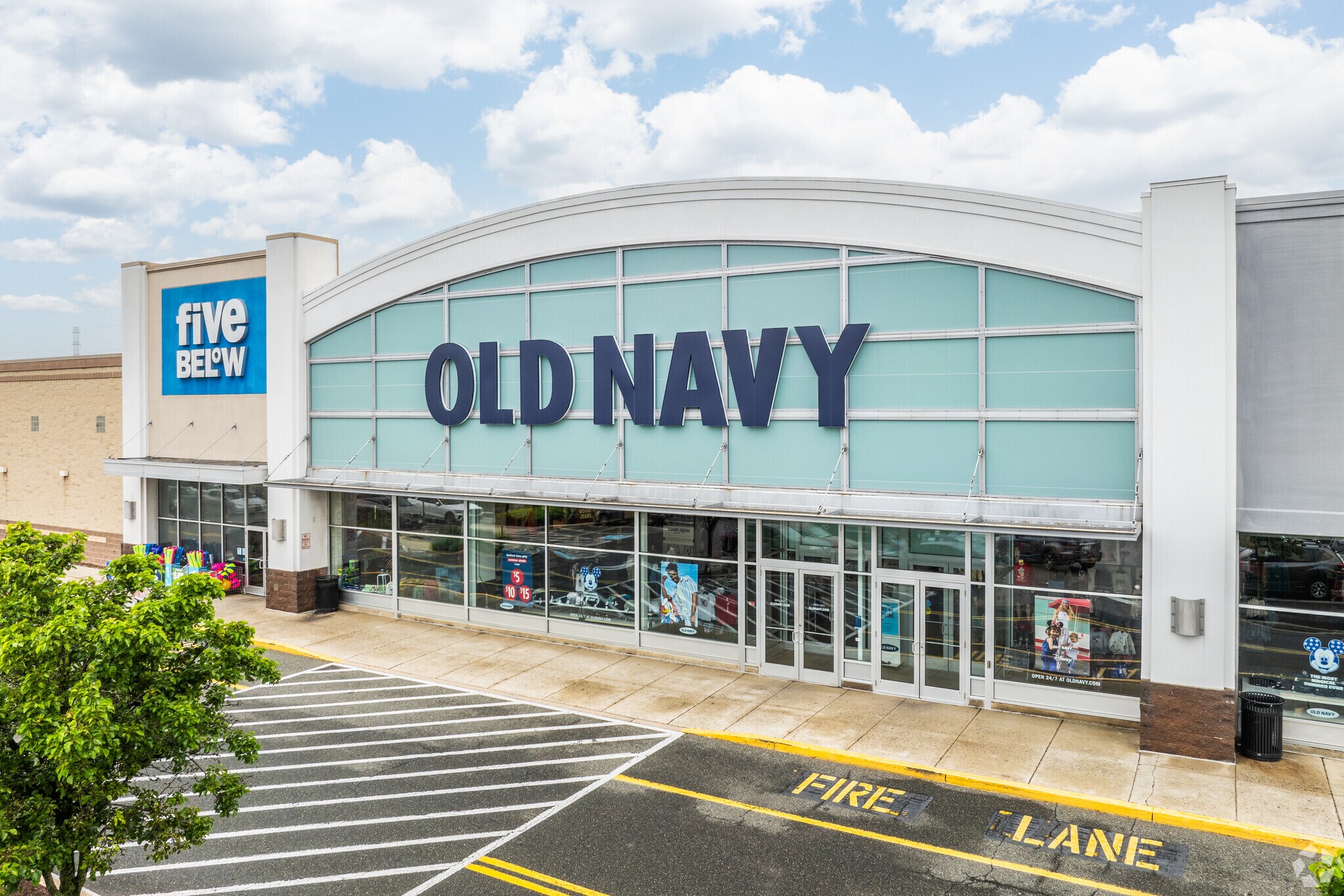 2400-2470 Chemical Rd, Plymouth Meeting, PA à louer Photo principale– Image 1 sur 11