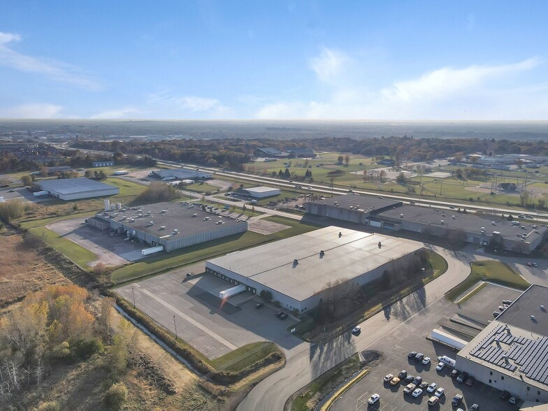 10 Industrial Blvd, Sauk Rapids, MN à vendre - Aérien – Image 2 sur 13