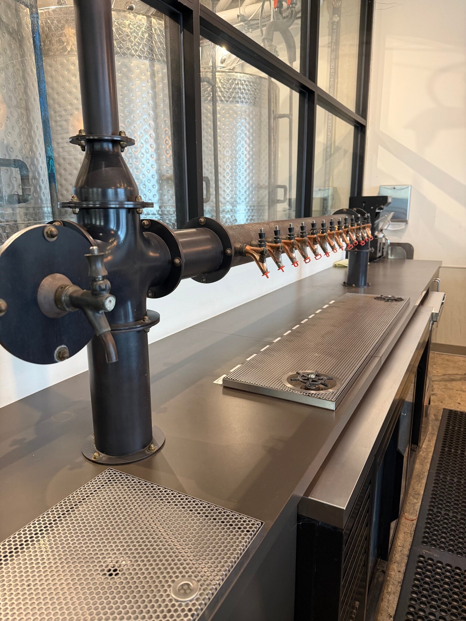 700 E Broadway, Long Beach, CA à vendre Photo intérieure– Image 1 sur 27