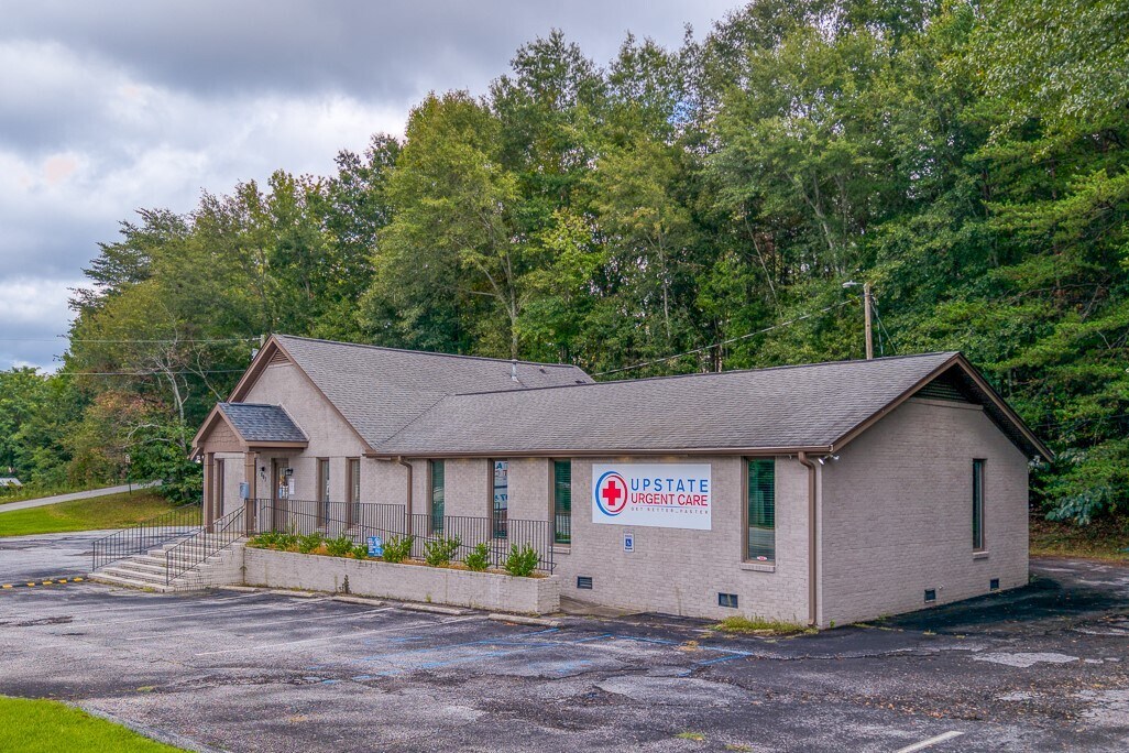 807 S Pendleton St, Easley, SC à vendre Photo de l’immeuble– Image 1 sur 31