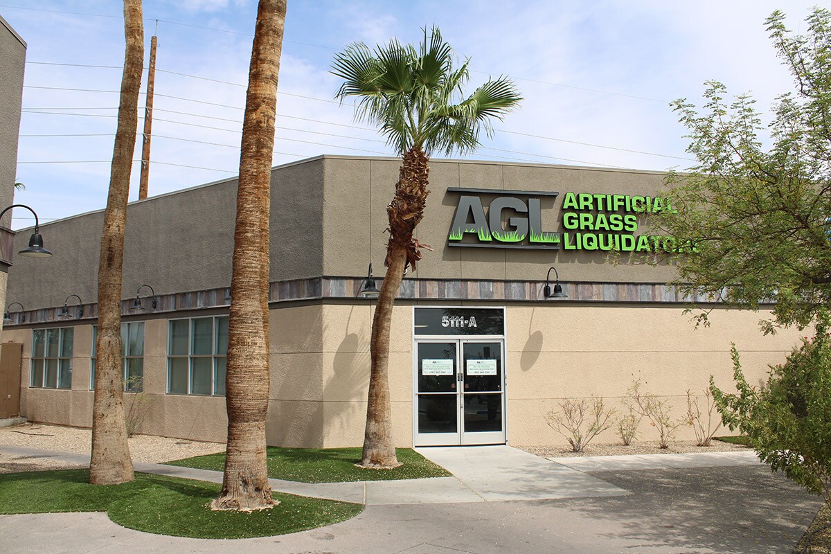 5111 E Charleston Blvd, Las Vegas, NV à louer Photo principale– Image 1 sur 8