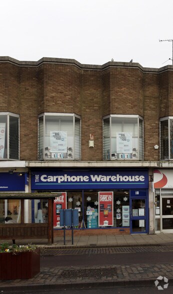 18 The Square, Market Harborough à vendre - Photo de l’immeuble – Image 2 sur 2