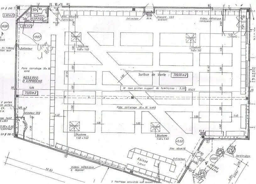 Local commercial dans Gap à louer - Photo de l’immeuble – Image 2 sur 2