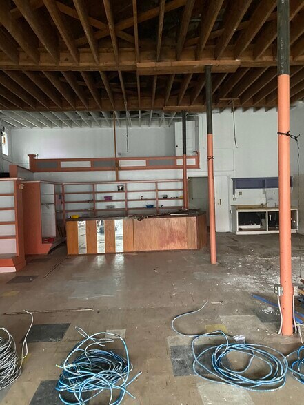 95 E 1st St, Coquille, OR à louer - Photo de l’immeuble – Image 2 sur 11