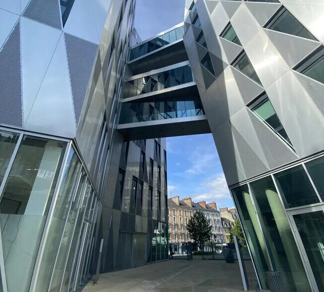 Bureau dans Rennes à louer - Photo de l’immeuble – Image 2 sur 5