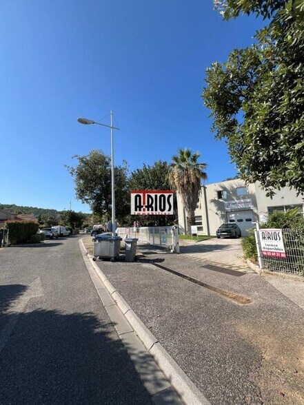 Bureau dans La Valette-du-Var à louer - Photo de l’immeuble – Image 3 sur 8