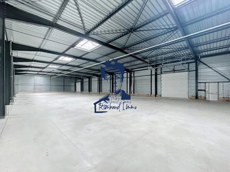 Industriel/Logistique dans Charleville-Mézières à louer - Photo de l’immeuble – Image 1 sur 5