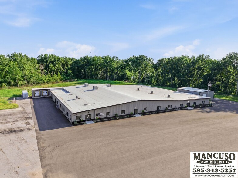 4974 E Main Street Rd, Batavia, NY à louer - Photo de l’immeuble – Image 1 sur 5