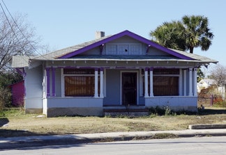 Plus de détails pour 5311 S Flores St, San Antonio, TX - Local commercial à vendre