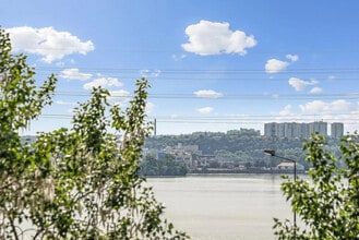 9 Avenue Des Saules, OULLINS-PIERRE-BÉNITE, RHO - VUE AÉRIENNE vue de carte