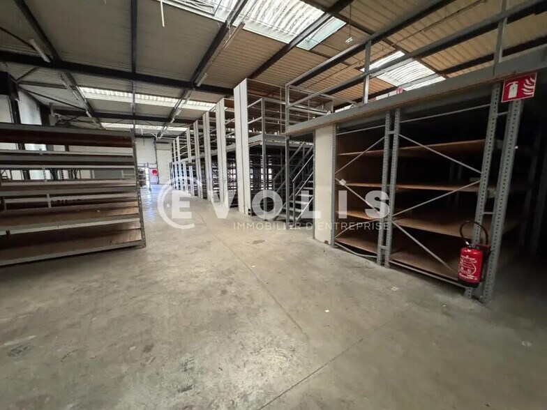 Local d'activités dans Amiens à vendre - Photo de l’immeuble – Image 1 sur 5