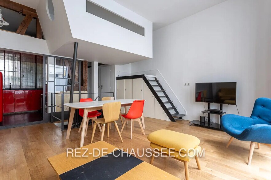 Local commercial dans Paris à vendre - Photo de l’immeuble – Image 3 sur 12