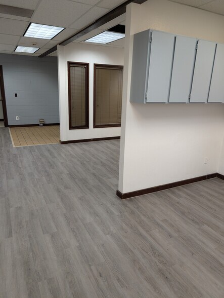 701 N 1st St, Yakima, WA à louer - Photo intérieure – Image 2 sur 16