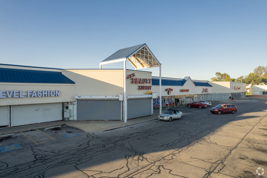 551 Dorr St, Toledo, OH à louer - Photo de l’immeuble – Image 2 sur 6