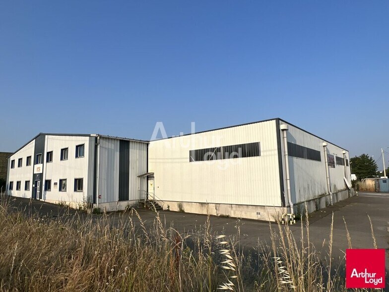 Local d'activités dans Cesson-Sévigné à vendre - Photo de l’immeuble – Image 1 sur 7