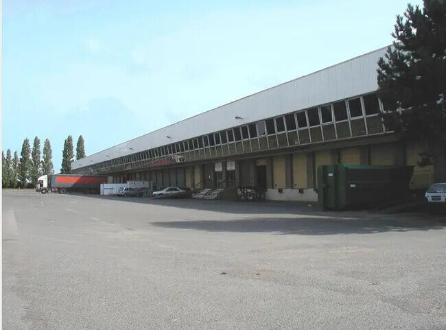 Plus de détails pour Industriel/Logistique à louer