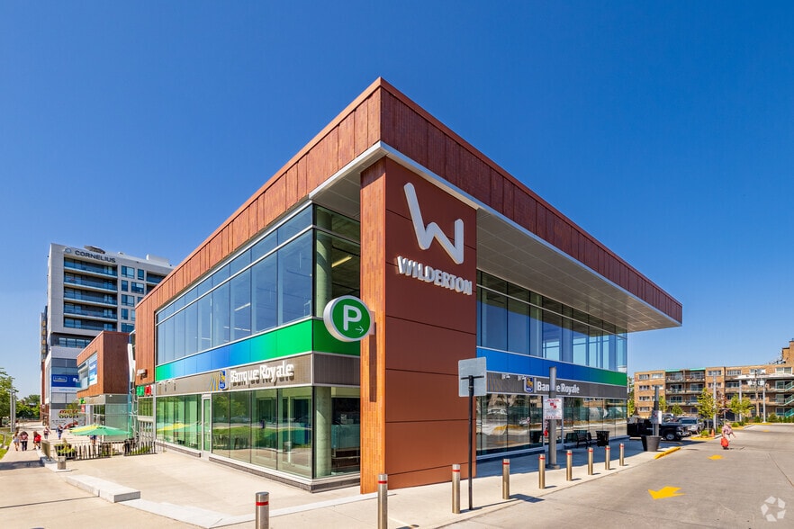 2615-2865 Ave Van Horne, Montréal, QC à louer - Photo de l’immeuble – Image 2 sur 20