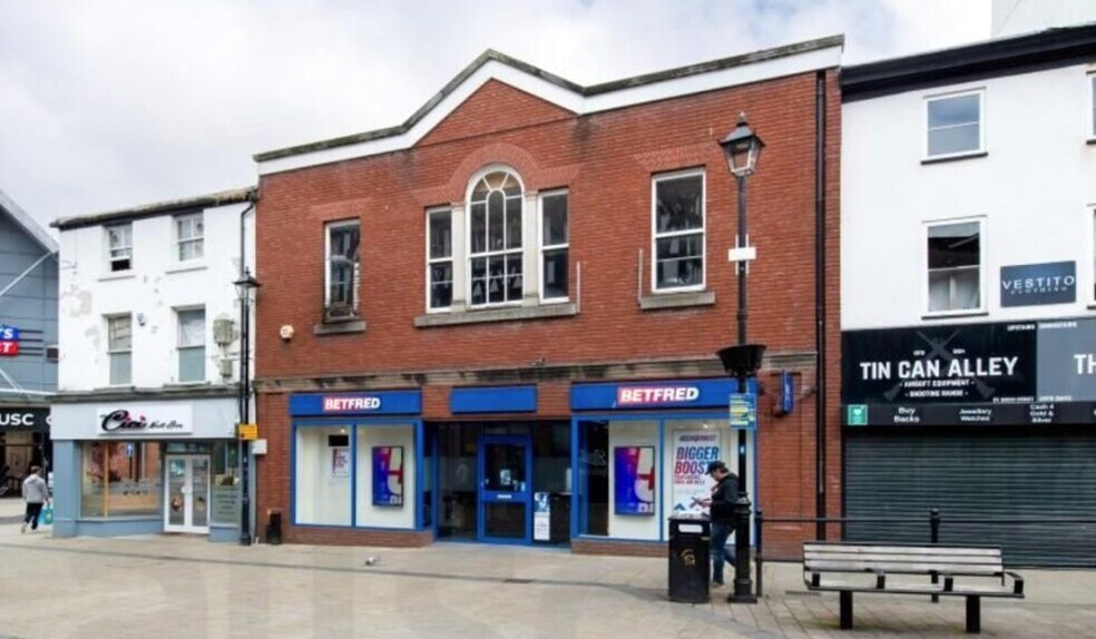 22-23 Queen St, Wrexham à vendre - Photo principale – Image 1 sur 2