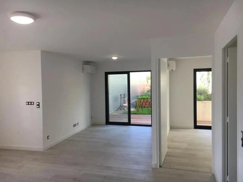 Bureau dans Mougins à louer - Photo de l’immeuble – Image 3 sur 9