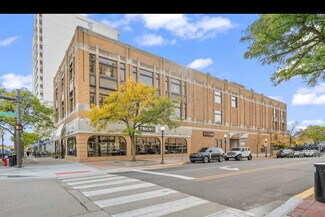 Plus de détails pour 301-303 W 4th St, Royal Oak, MI - Différents types d’espaces à louer