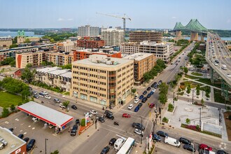 2100 Boul De Maisonneuve E, Montréal, QC - VUE AÉRIENNE  vue de carte