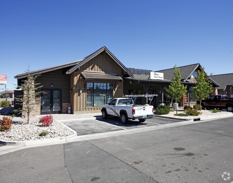35 Foothill Rd, Reno, NV à louer - Photo de l’immeuble – Image 2 sur 2