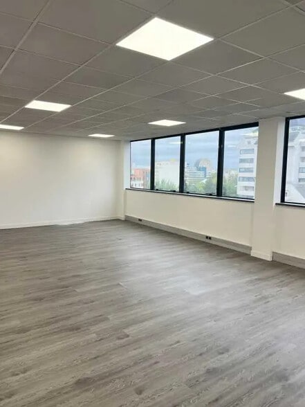 Local d’activités dans Noisy-le-Grand à louer - Photo intérieure – Image 3 sur 7