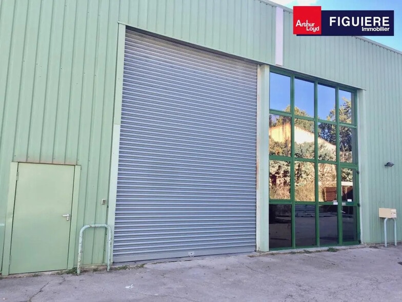 75 Chemin Des Valladets, Éguilles à louer - Photo de l’immeuble – Image 2 sur 7