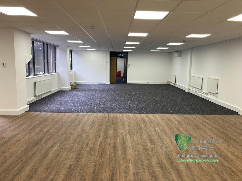 Buckingham St, Aylesbury à louer - Photo de l’immeuble – Image 2 sur 22