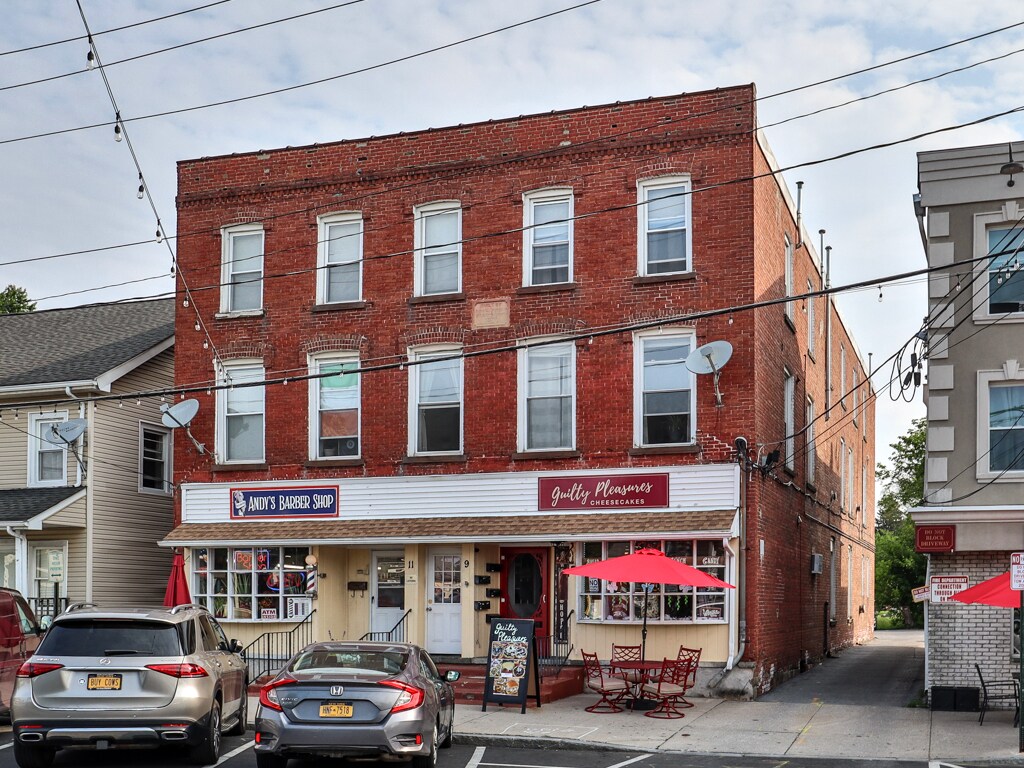 9 Goshen Ave, Washingtonville, NY à vendre Photo principale– Image 1 sur 11
