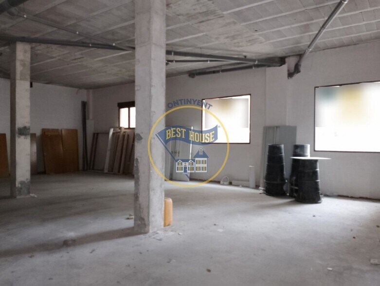 Local commercial dans València à vendre - Photo de l’immeuble – Image 1 sur 9