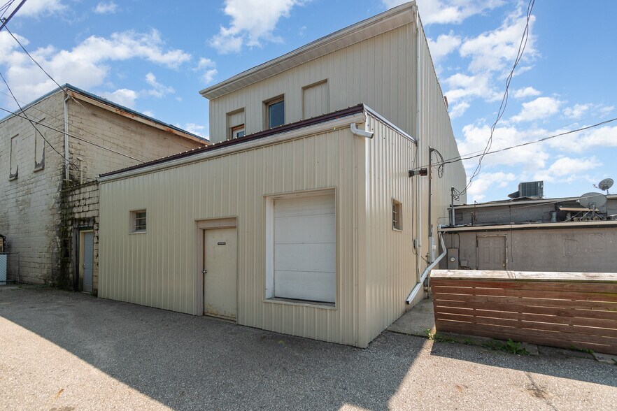 221 E Railway St, Coleman, MI à vendre - Photo de l’immeuble – Image 2 sur 22