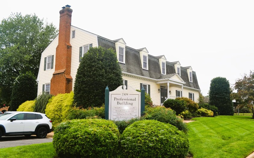 7309 Hanover Green Dr, Mechanicsville, VA à vendre - Photo principale – Image 1 sur 15