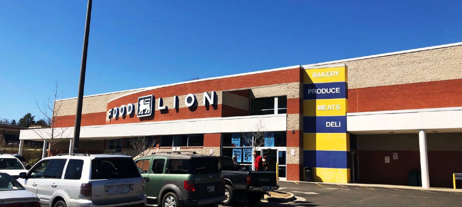 100-102 College Station Dr, Brevard, NC à louer Photo principale– Image 1 sur 2