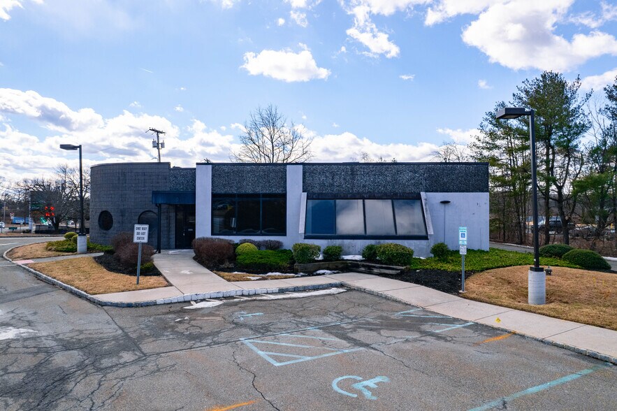 99 Howard Blvd, Mount Arlington, NJ à louer - Photo de l’immeuble – Image 2 sur 9