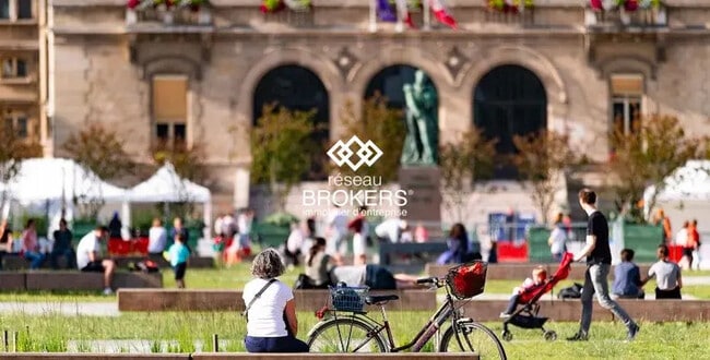 Plus de détails pour Local commercial à louer