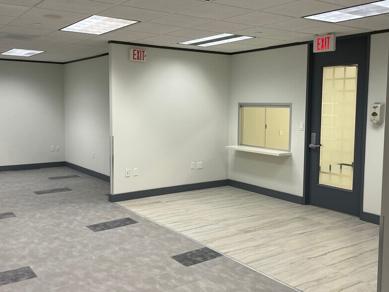 4120 Southwest Fwy, Houston, TX à louer - Photo intérieure – Image 3 sur 8