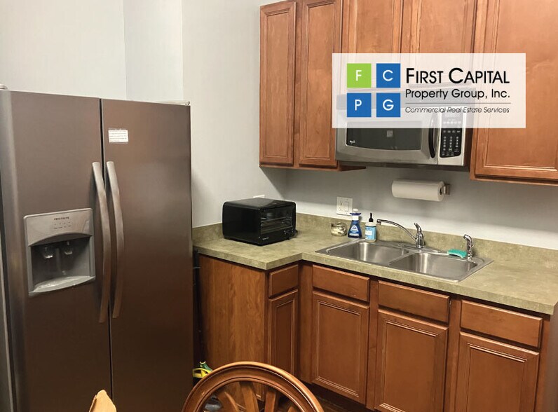 110 W Indiana Ave, Deland, FL à louer - Photo intérieure – Image 2 sur 33